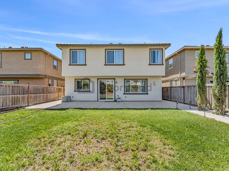 4672 Contralto Dr — Photo 50