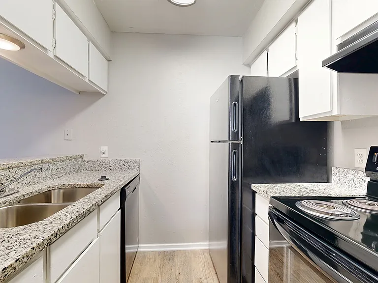 Addison Apartments at the Park — Photo 332
