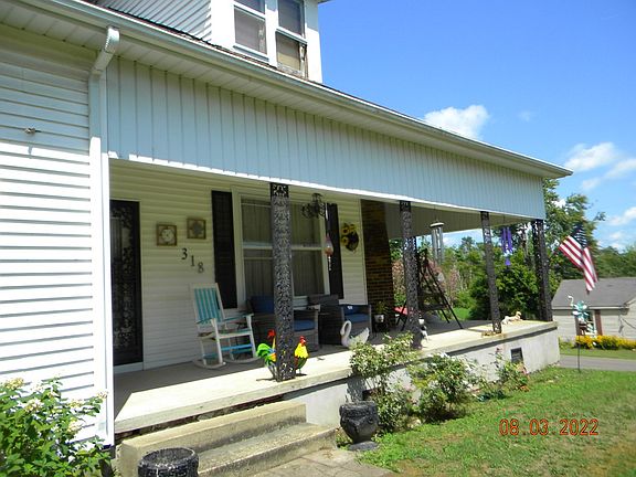 3rd image of 318 S Poplar St