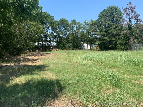 643 W Cedar St, Atoka, OK 74525
