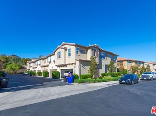 28649 Jardineras Ct, Valencia, CA 91354