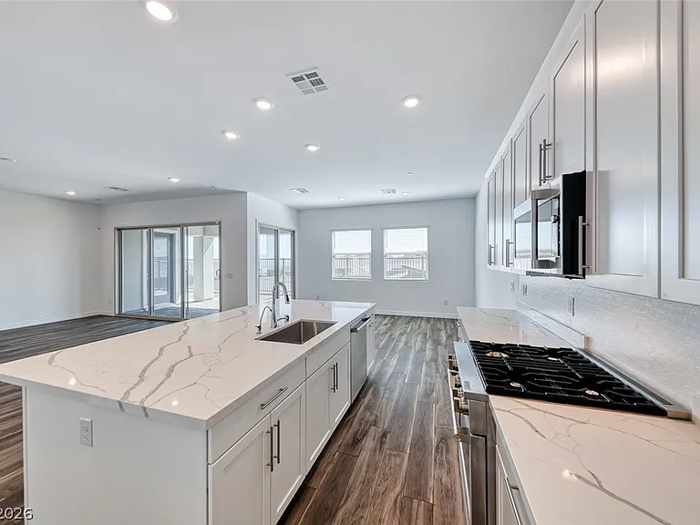 968 Woodburn Ln — Photo 11