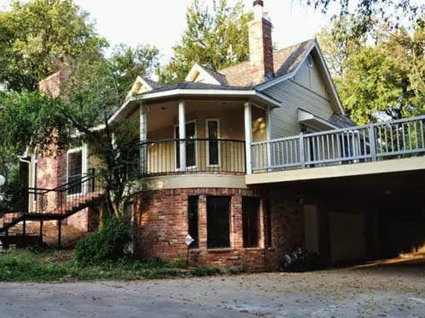 1945 Bluebird Ave, Fort Worth, TX 76111