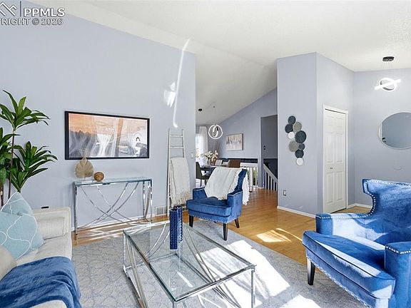 4th image of 3756 Adirondack Dr