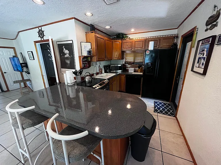 3405 SW 44th St — Photo 8