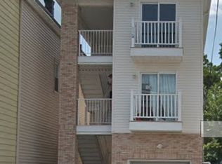 124 W 26th St #2, Bayonne, NJ 07002