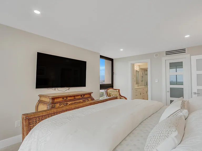 5380 N Ocean Dr #9A — Photo 29