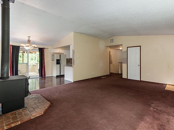 5th image of 69885 Beaver Hill Dr
