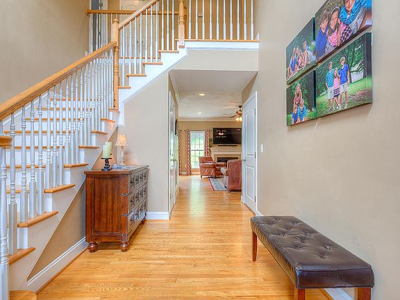 5th image of 206 Bentwood Ct