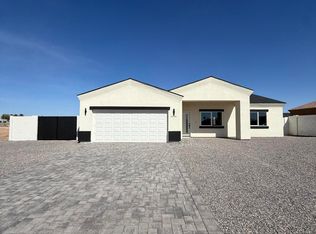 14199 S Diablo Rd, Arizona City, AZ 85123