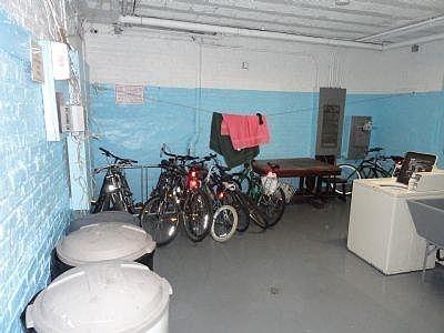 3rd image of 6250 N Winthrop Ave APT 207