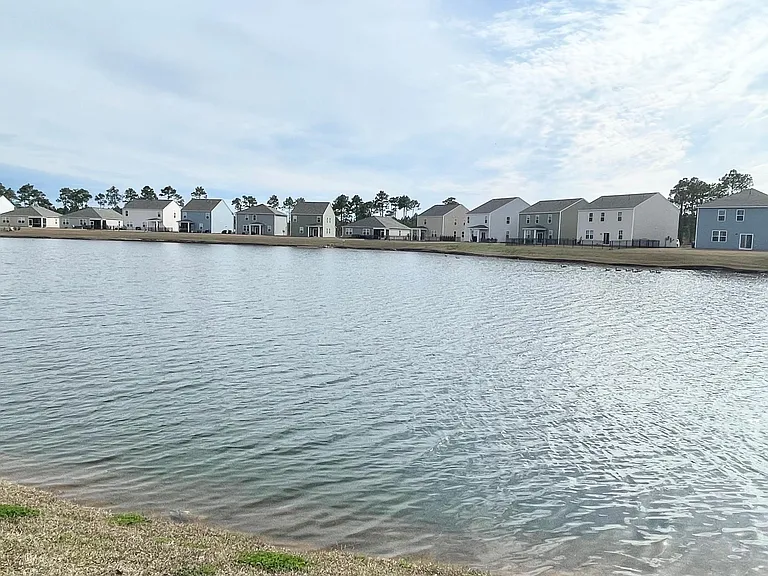 3197 Bells Lake Cir — Photo 32