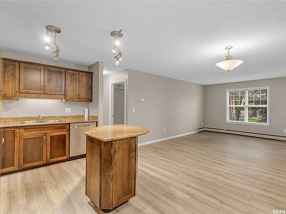 4th image of 103 Wellman Cres #A114