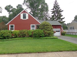 102 Rhode Island Ave, Massapequa, NY 11758