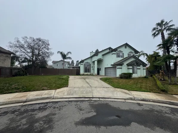 2423 E Poppy Hills Dr, Fresno, CA 93730
