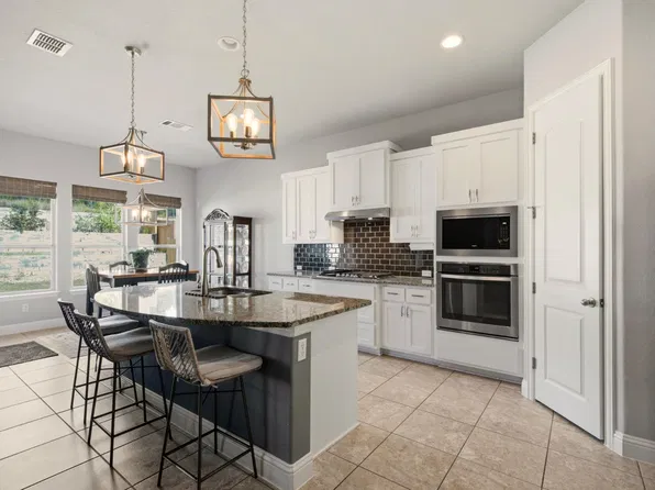 324 Stoney Point Rd, Austin, TX 78737
