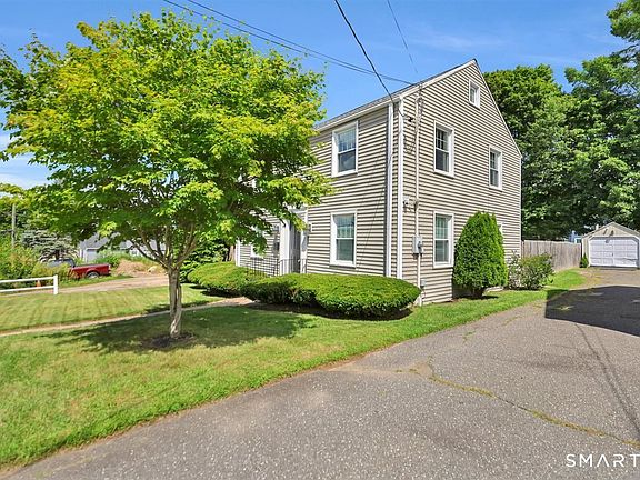 3rd image of 17 Crown Street