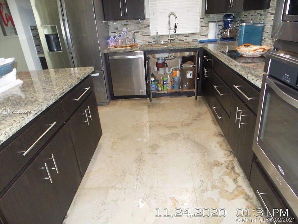 1st image of 740 NE 199th St APT 105G