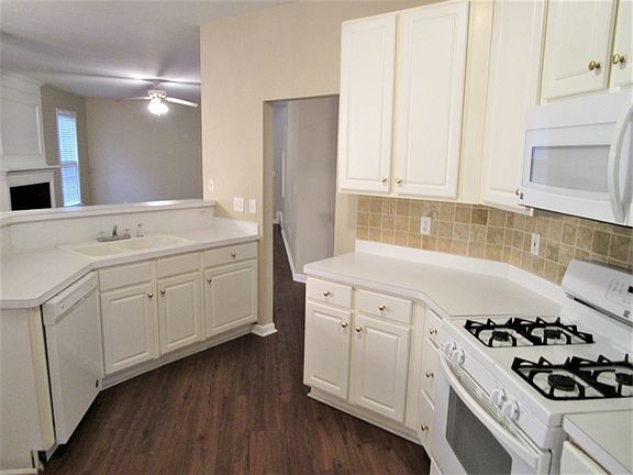 3rd image of 4812 Devonhurst Way