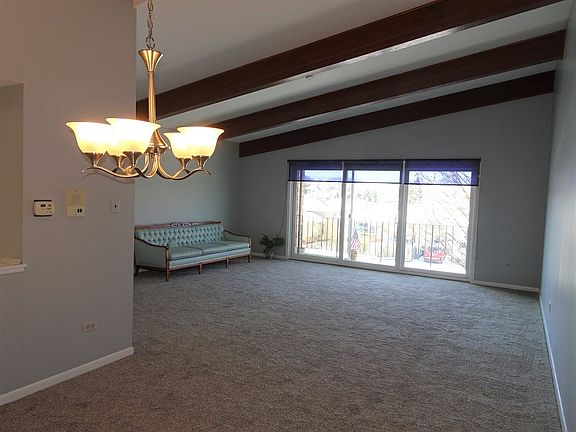 3rd image of 10219 S Komensky Ave APT 2C