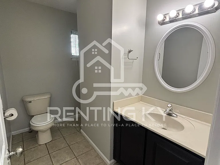 120-122 Nave Pl — Photo 11