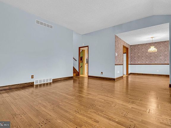 4th image of 5803 Granite Ct