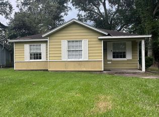 2445 Hybrook Ln, Beaumont, TX 77703
