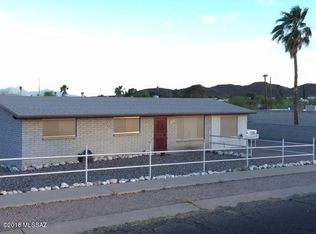 2901 S Enchanted Hills Dr, Tucson, AZ 85713