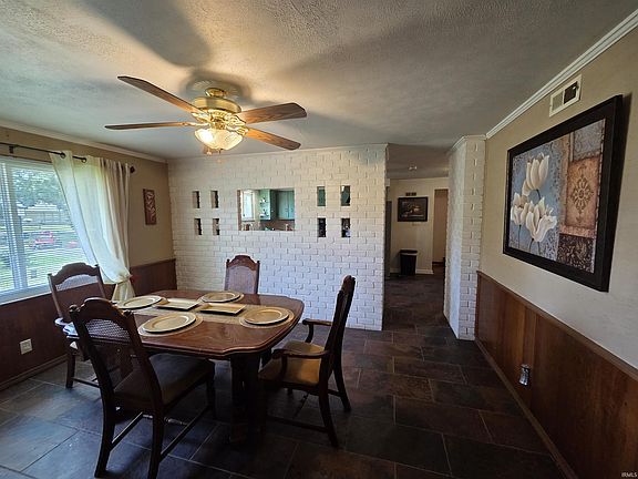 3rd image of 3108 E Winwood Dr
