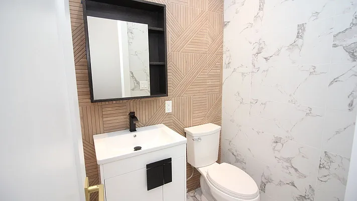 Rented by Metro Prop NY Corp | media 7