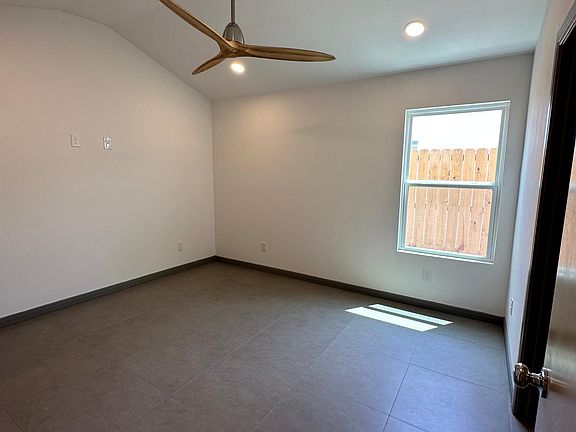 4th image of 1317 E Iris Ave #2