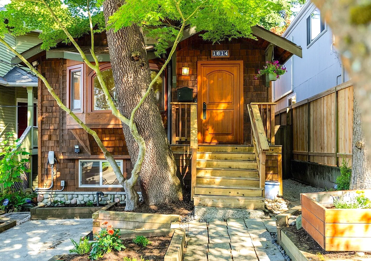 Spacious 4-Bedroom, 3-Bath Madrona Home — Photo 1