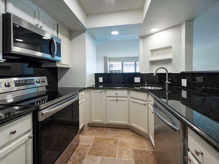 4010 Galt Ocean Dr #302 — Photo 7