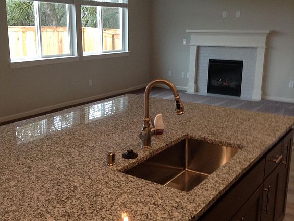 5th image of 1916 Branch Creek Dr
