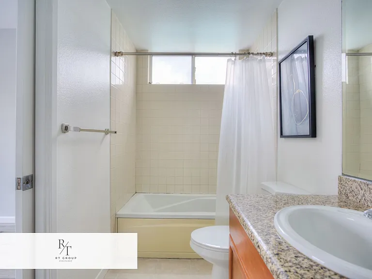 580 W Main St #302 — Photo 24