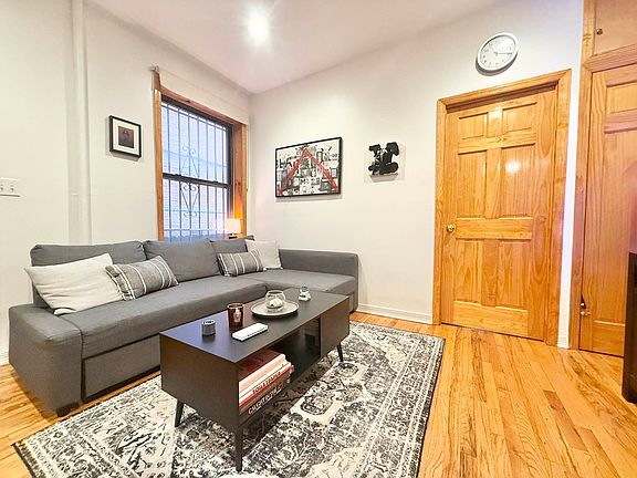4th image of 423 16th St APT 3