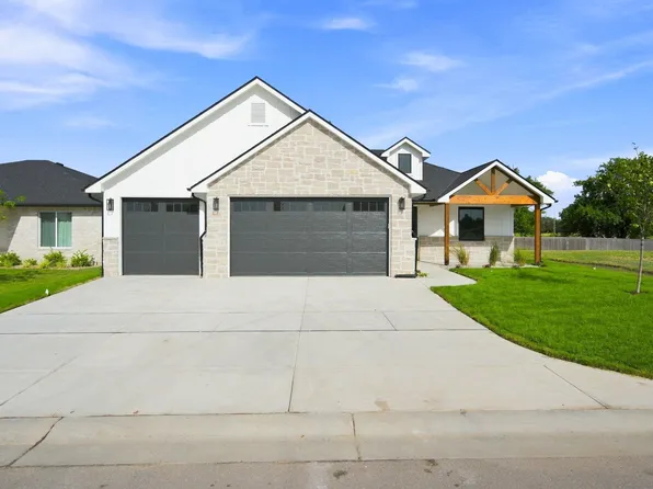861 N Speyside Cir, Andover, KS 67002