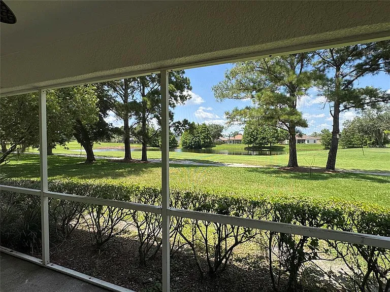 23741 Coral Ridge Ln — Photo 16