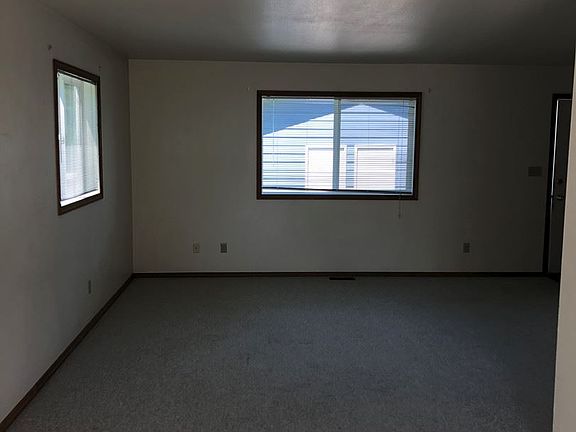 4th image of 205 N Pondera Ave APT D