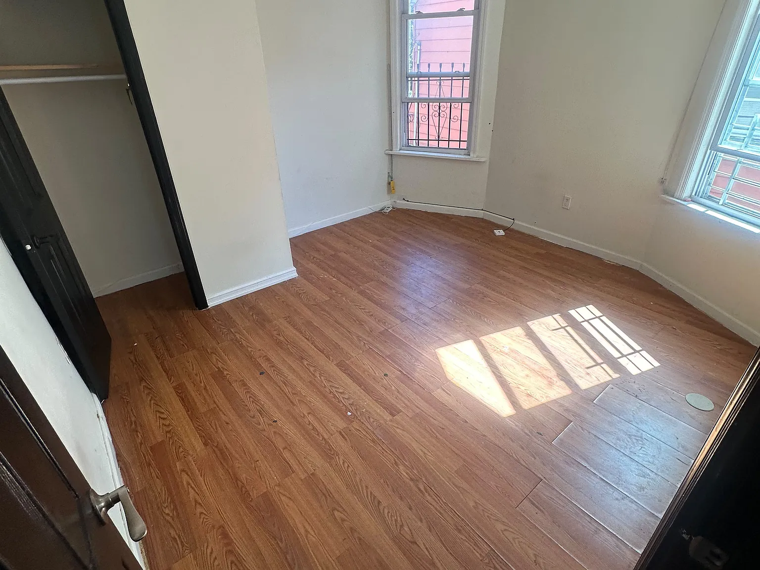 3 bed, $2,200 — Photo 4