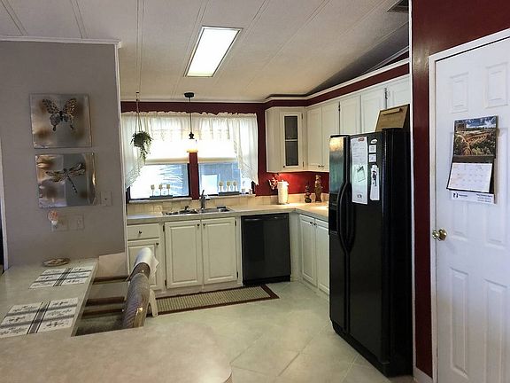 2nd image of 2640 Grand Traverse Cir #U-10