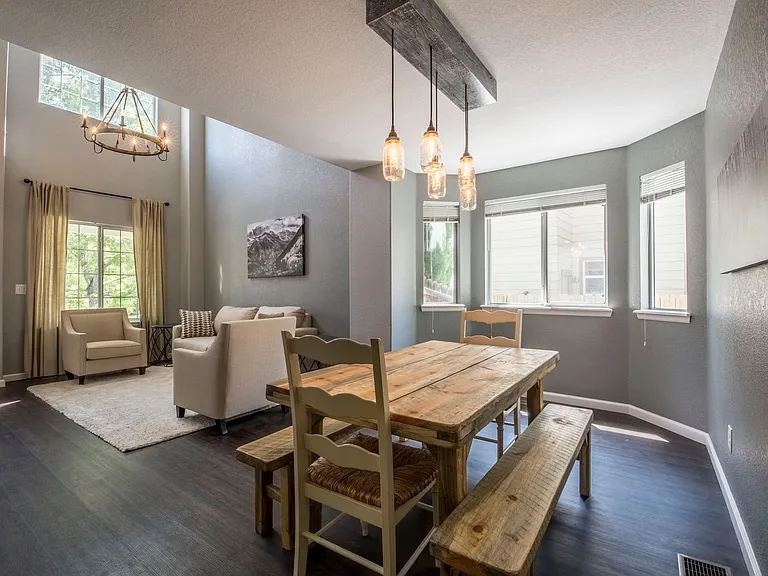 1275 S Boyero Ct — Photo 4