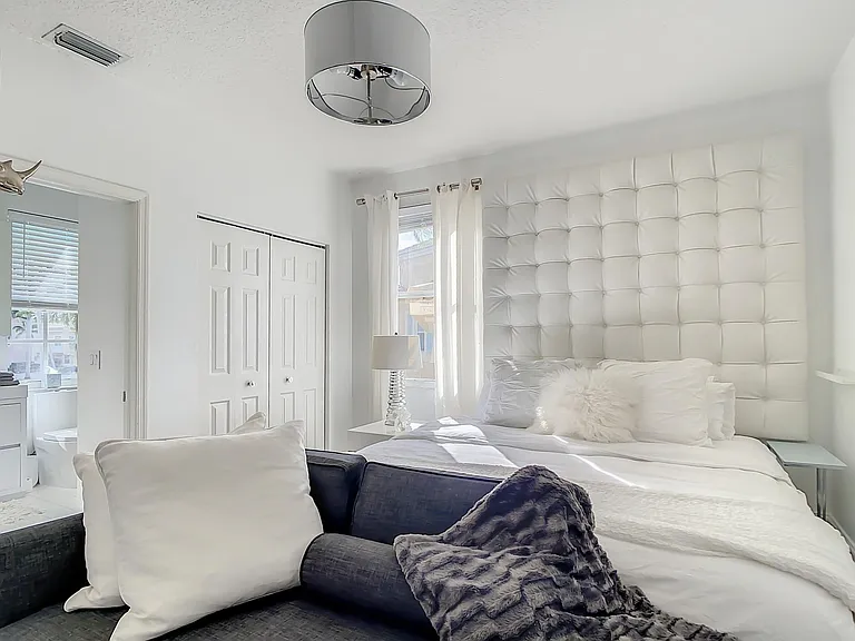 Resort Ln — Photo 19