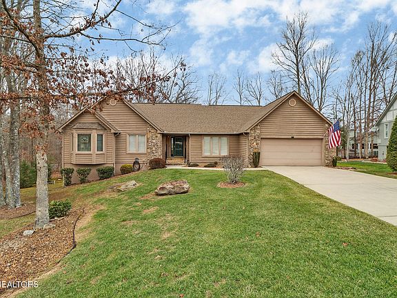 3rd image of 44 Heather Glen Cir