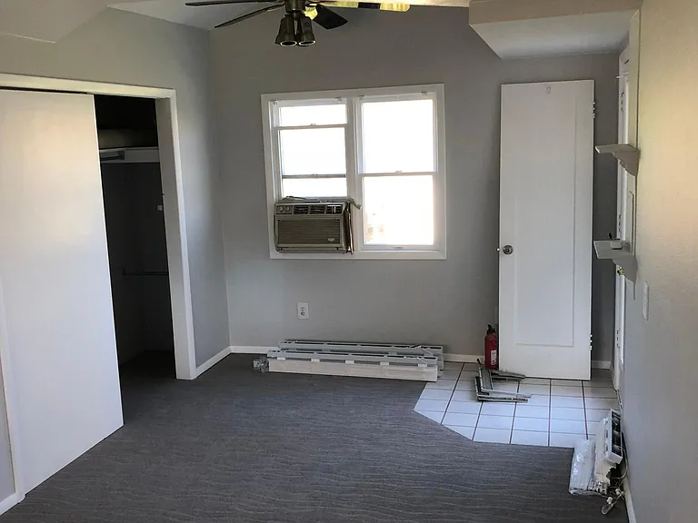 2724 S Jackson St — Photo 16