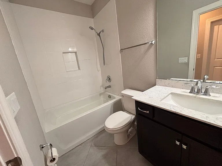 212 Willow Creek Ct — Photo 23