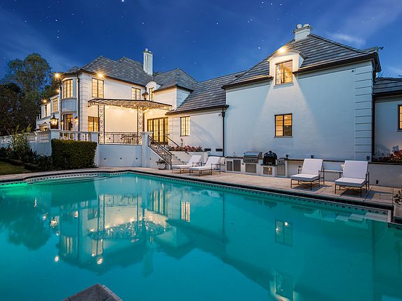 4th image of 10350 W Sunset Blvd