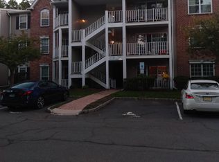 19 Cheverny Ct, Hamilton, NJ 08619