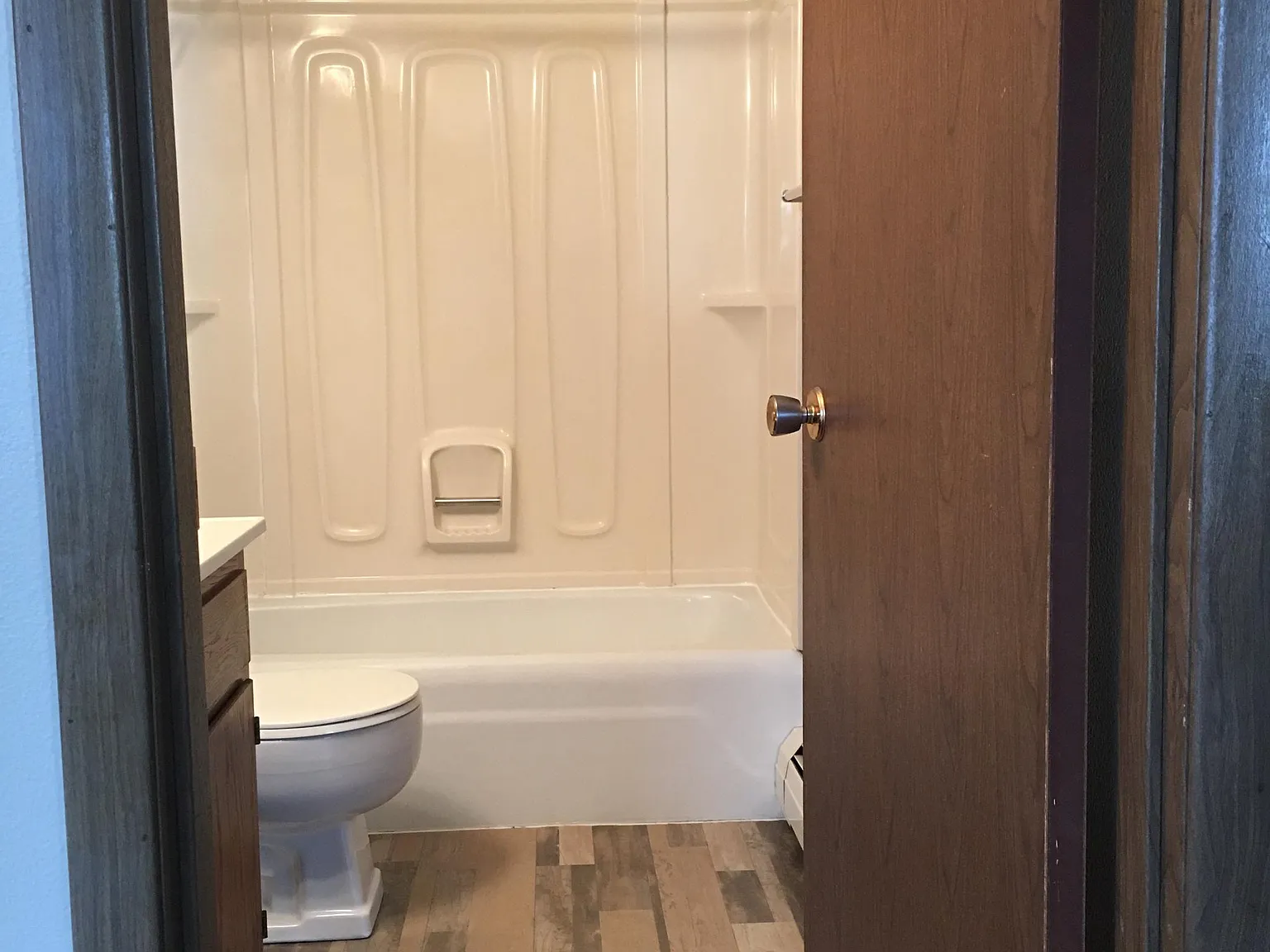2 bed, 900 sqft, $750 — Photo 3