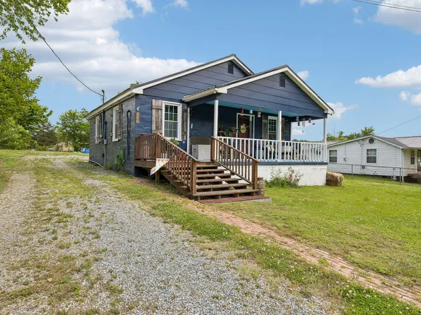 180 N Walnut St, Whitwell, TN 37397